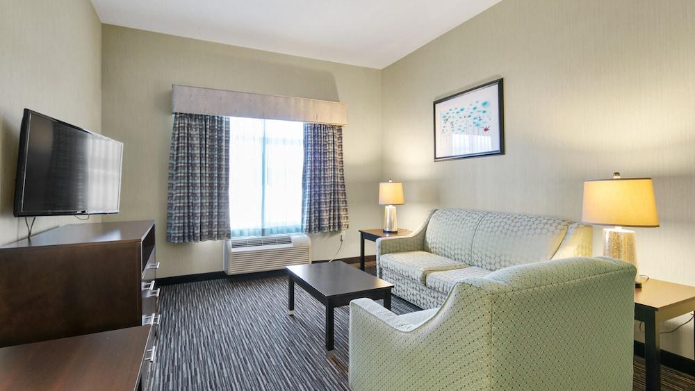 Best Western Plus Gallup Inn & Suites photo 18