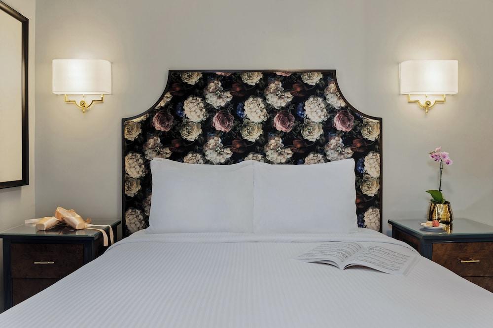 Inn At The Opera photo 32