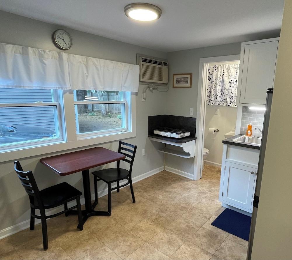 Elmwood Motor Court photo 57