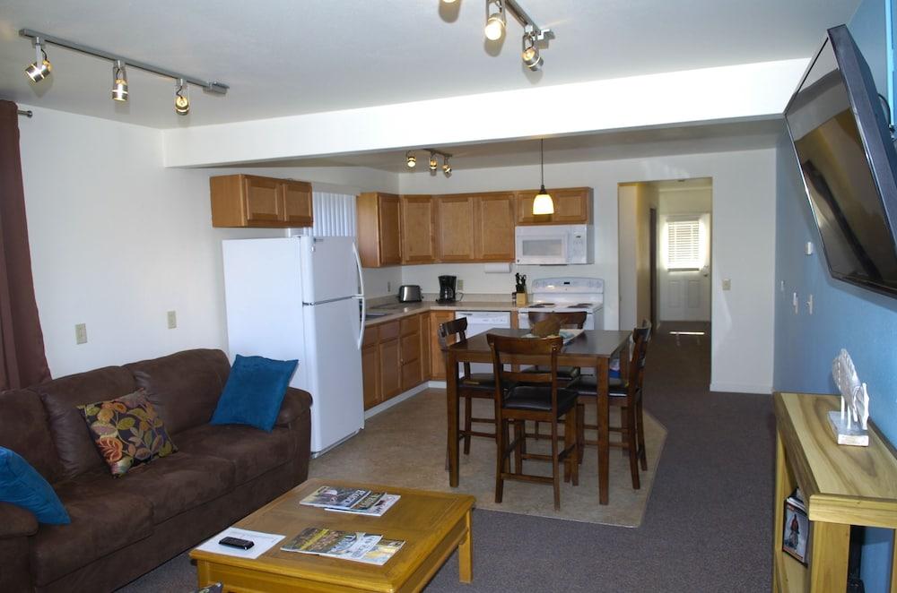 Trout Montana Motel photo 41