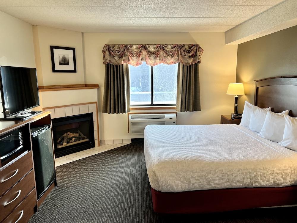 AmericInn by Wyndham Iowa Falls photo 9