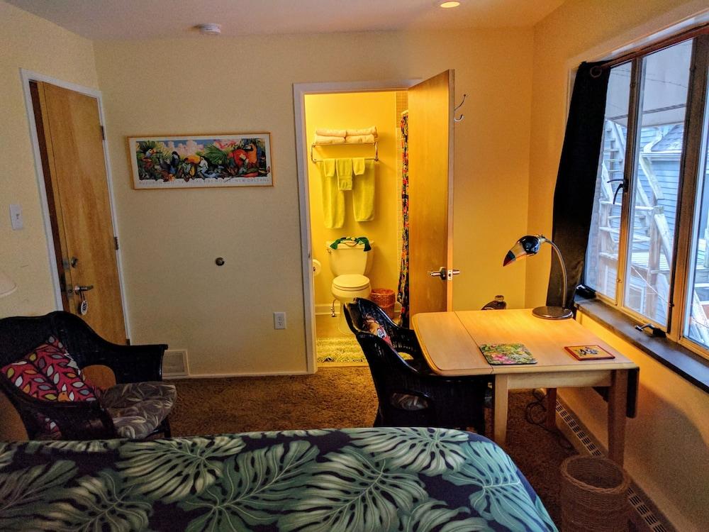 Ann Arbor B&B Inn photo 77