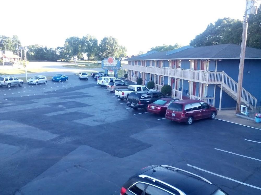 Mountain Country Inn photo 6