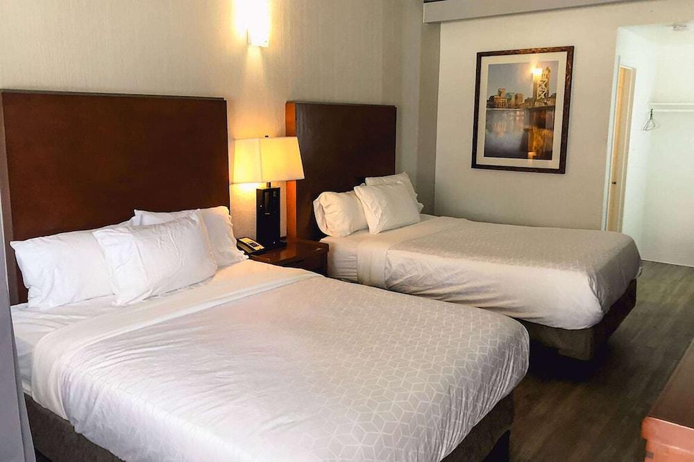 Super 8 by Wyndham San Jose Airport photo 8