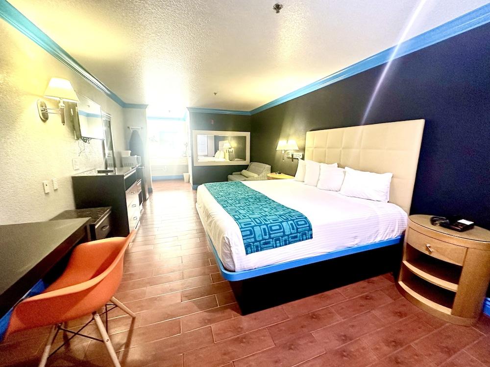 Casa Blanca Hotel - Orange — hotel in Orange