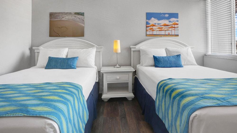 Pelican Pointe Clearwater Beach Hotel photo 16