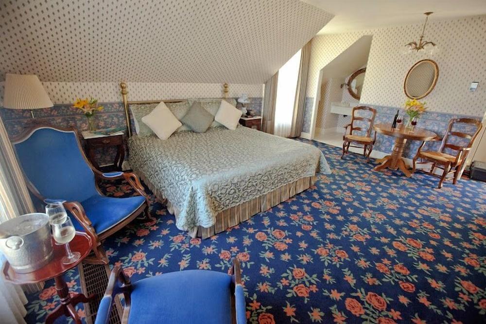 Hill House Inn photo 46