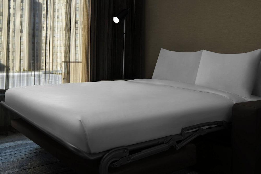 AC Hotel Lansing University Area photo 12