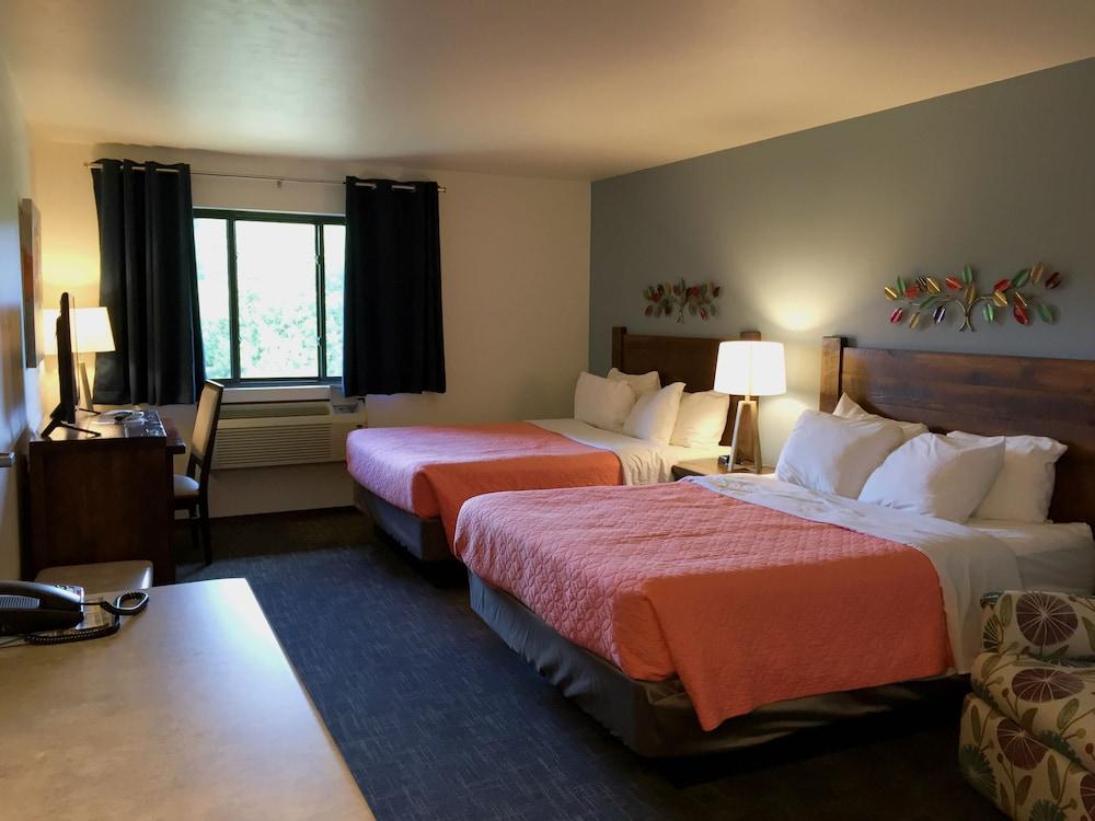 Open Hearth Lodge photo 68
