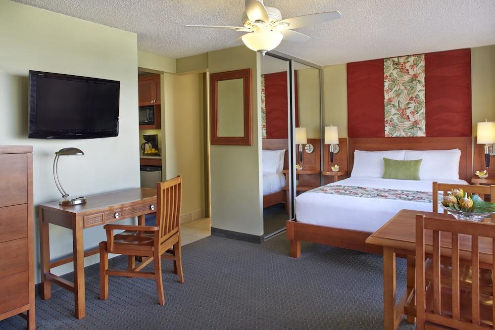 Pacific Monarch Hotel photo 11