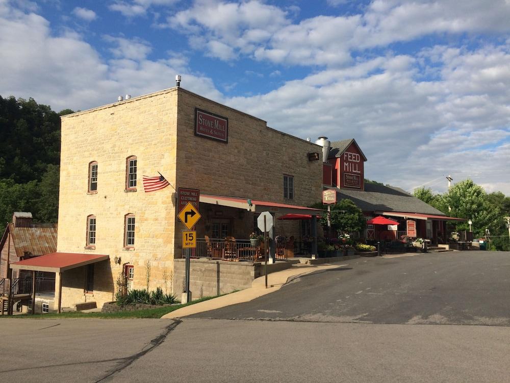 Stone Mill Hotel & Suites photo 65