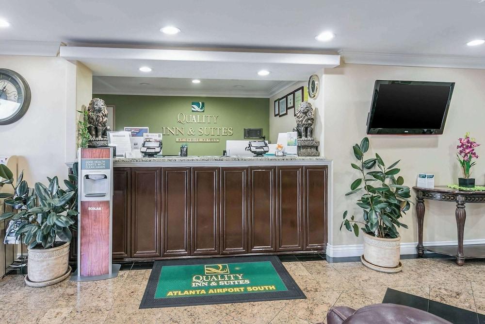 Quality Inn & Suites photo 8