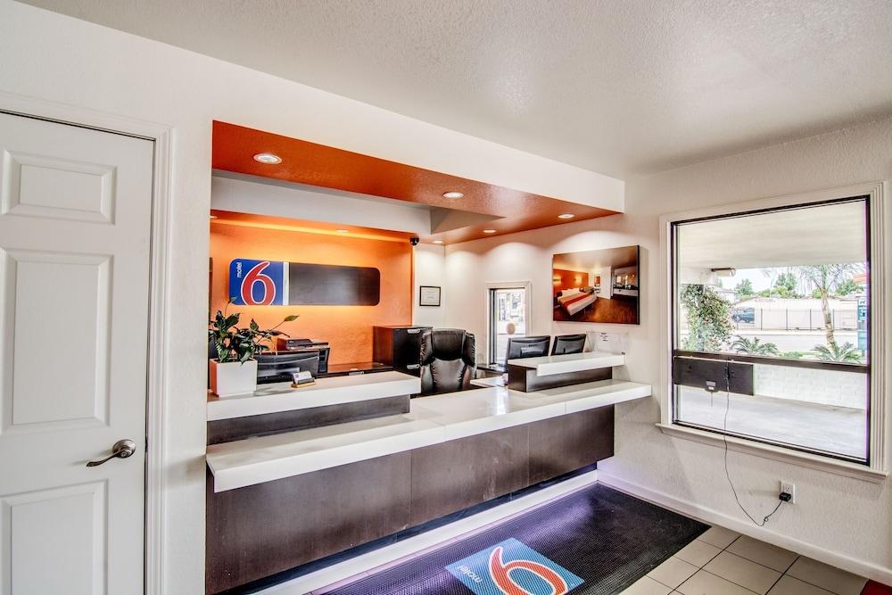 Motel 6 Manteca, CA photo 2