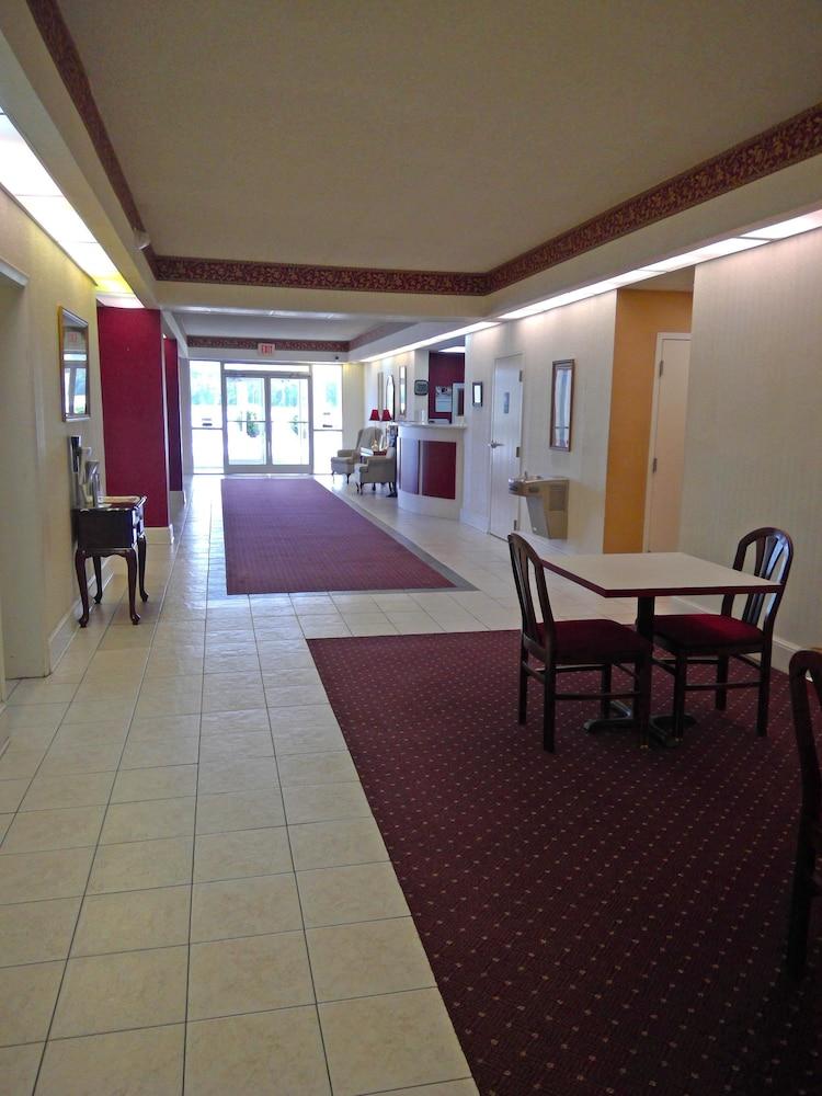 Americas Best Value Inn Kinston photo 2