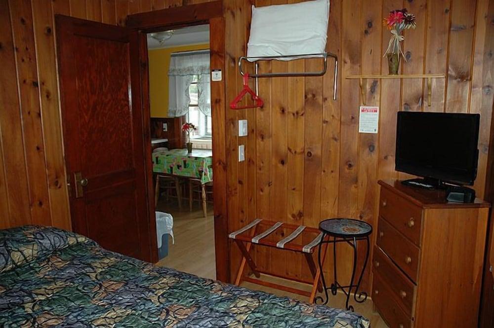 Channel Watefront Cottages photo 15