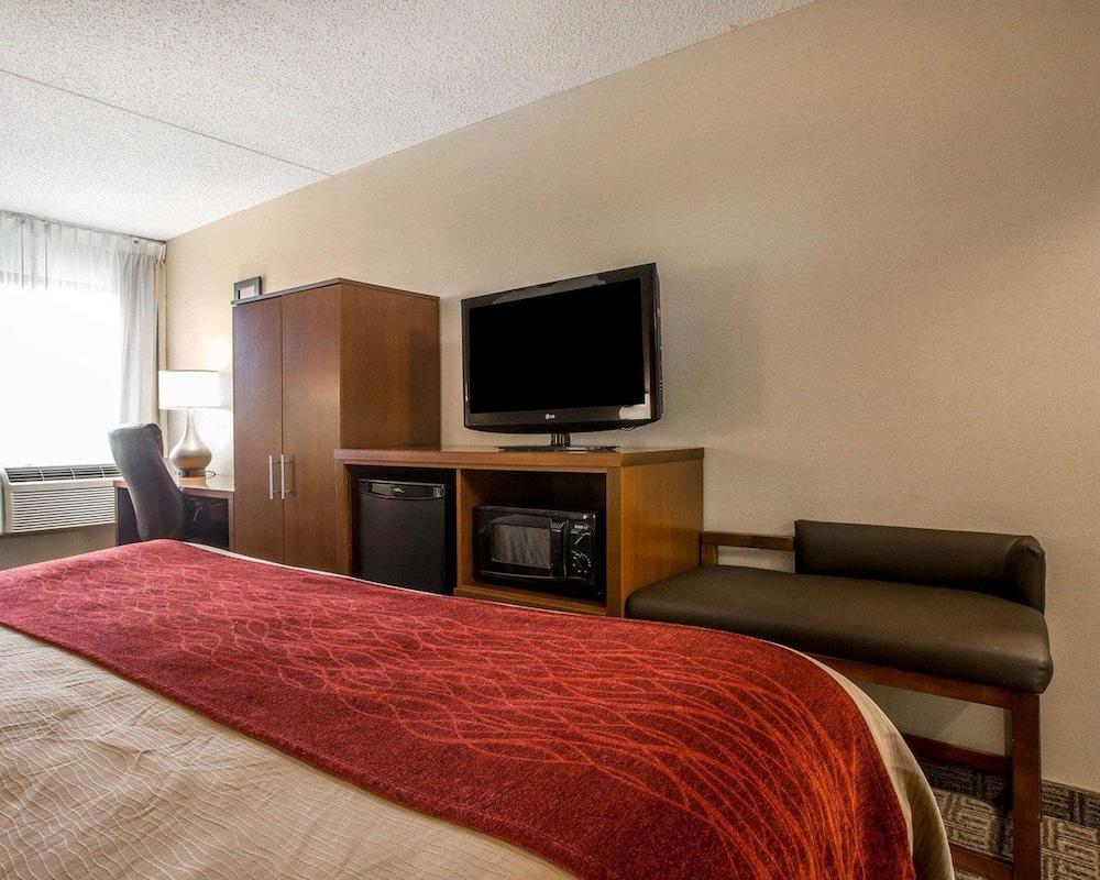 The Clocktower Hotel at Century House, an Ascend Collection Hotel photo 10