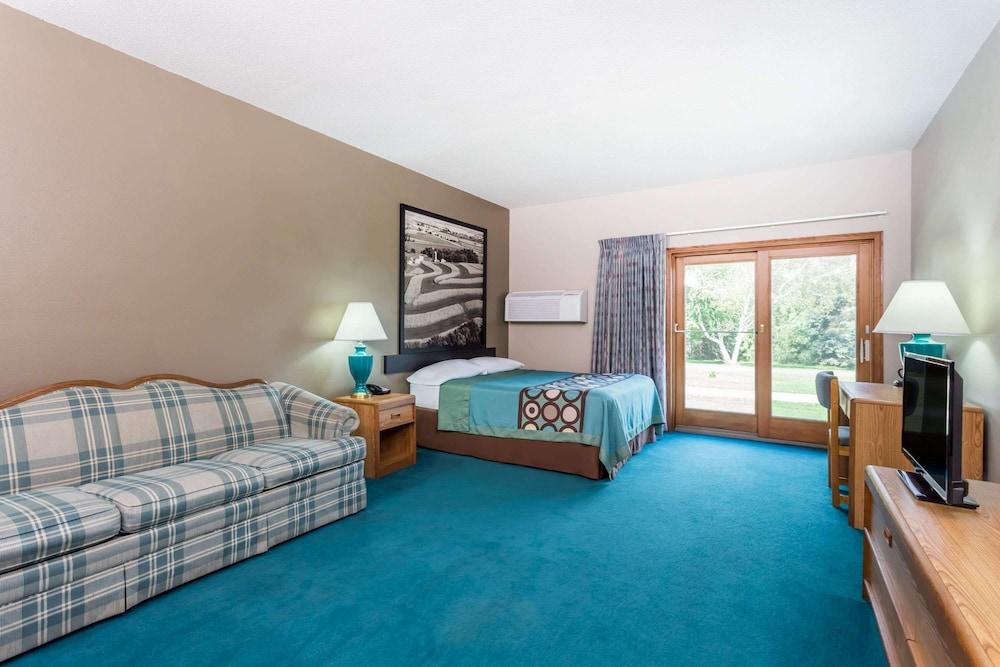 Super 8 by Wyndham Platteville photo 7
