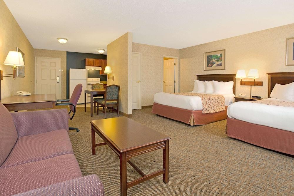Hawthorn Extended Stay by Wyndham Cincinnati/Sharonville photo 8