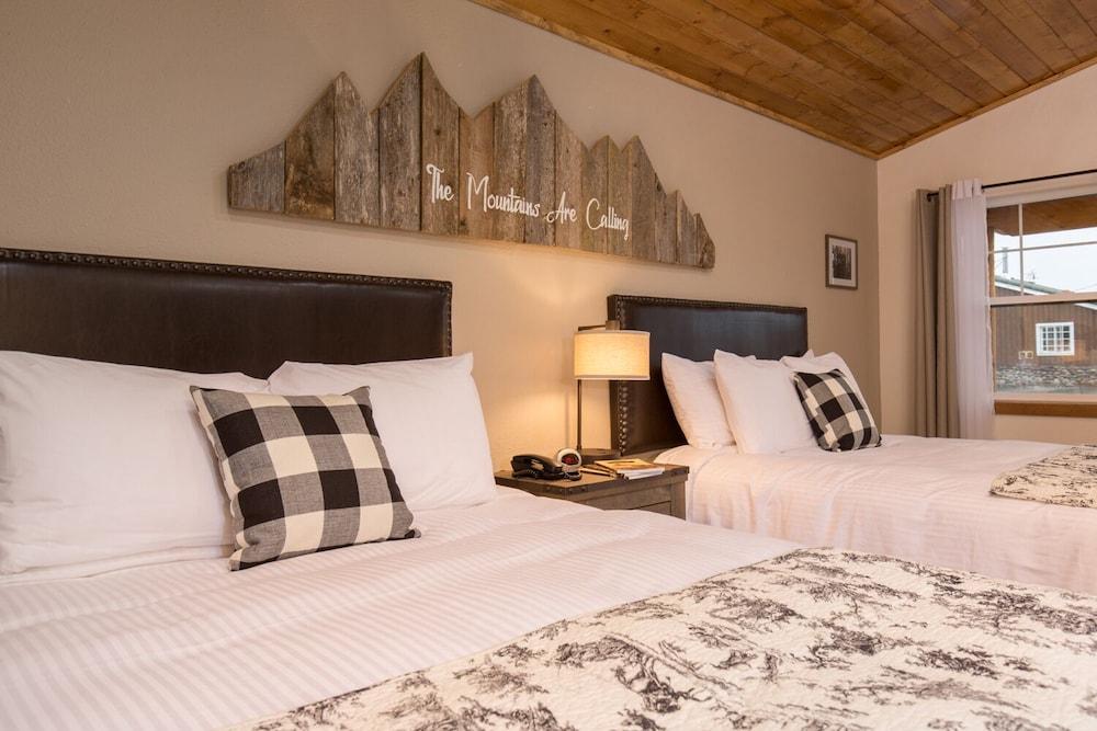 Woodland Inns photo 14