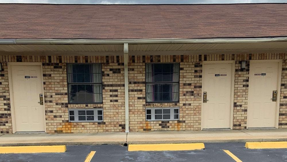 Luxury Inn & Suites Forrest City — hotel in Forrest City