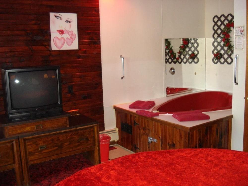 Cedar Grove Motel photo 20