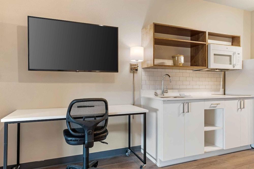 Extended Stay America Premier Suites - Jacksonville - Airport photo 24