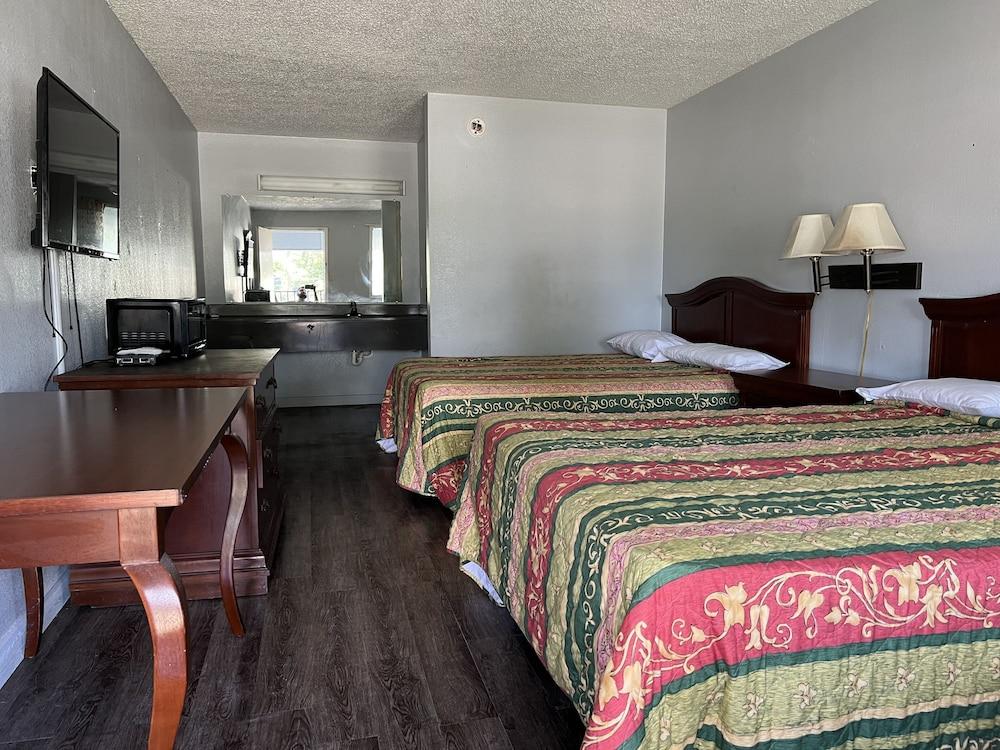 Indysouth western inn photo 4