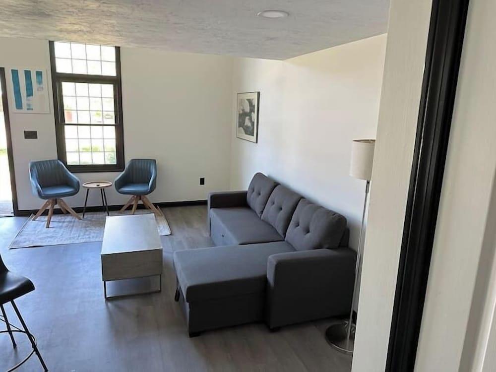 Harborside Suites photo 23