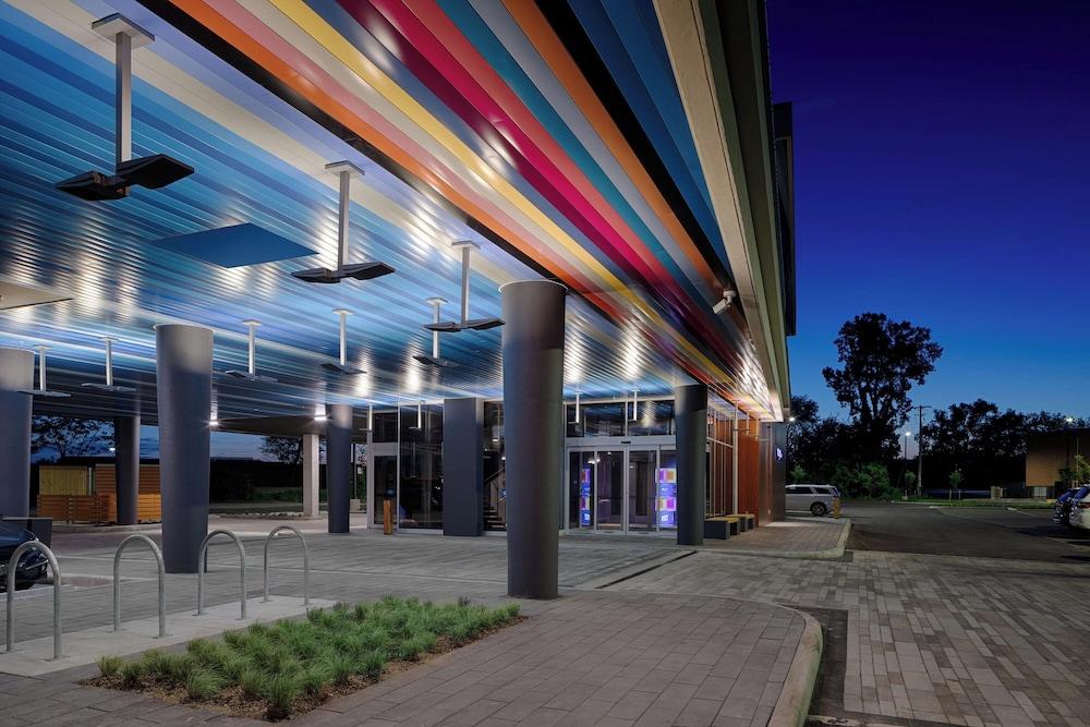 Aloft Columbus University District photo 42