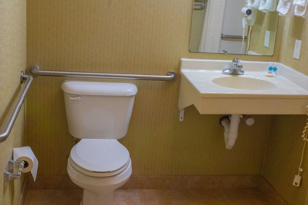 Colfax Inn photo 5