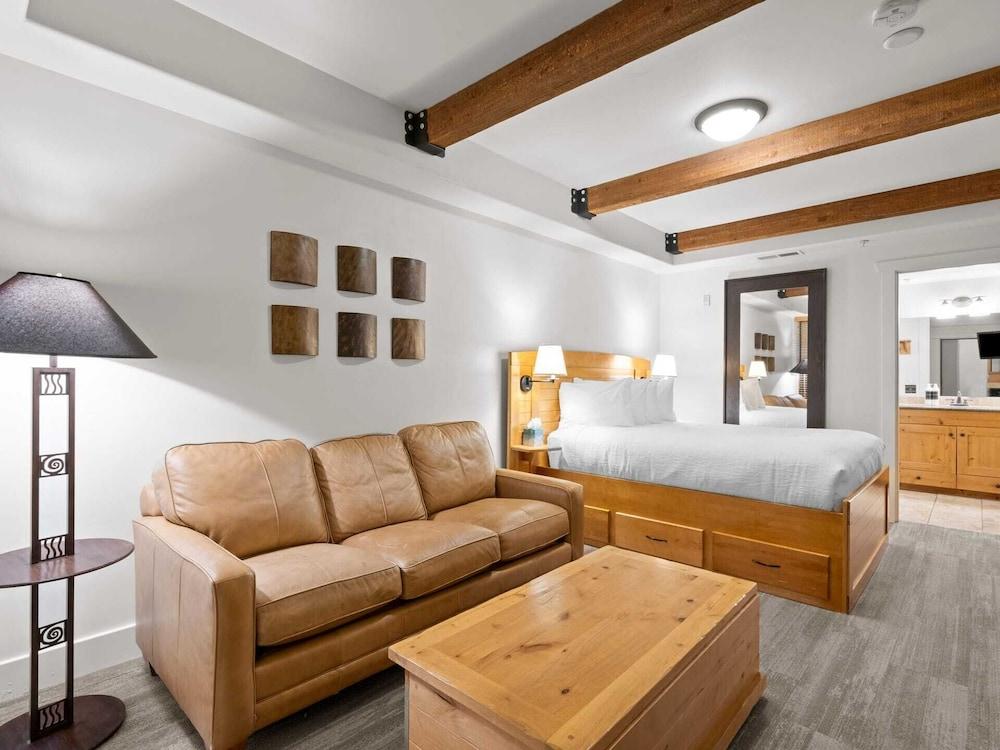 Newpark by All Seasons Resort Lodging photo 45