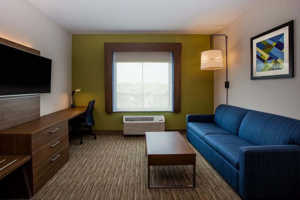 Holiday Inn Express Hotel & Suites Fairburn by IHG photo 10