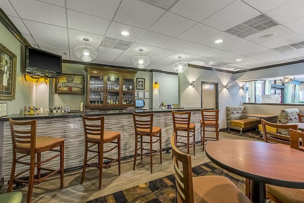 Clarion Inn Columbia Airport photo 50