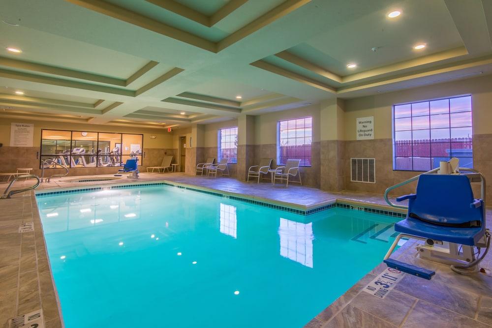 Holiday Inn Express Hotel & Suites Clovis by IHG photo 29