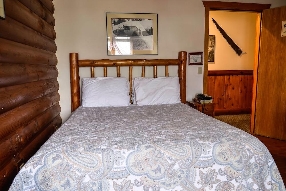 Sumas Mountain Lodge photo 81