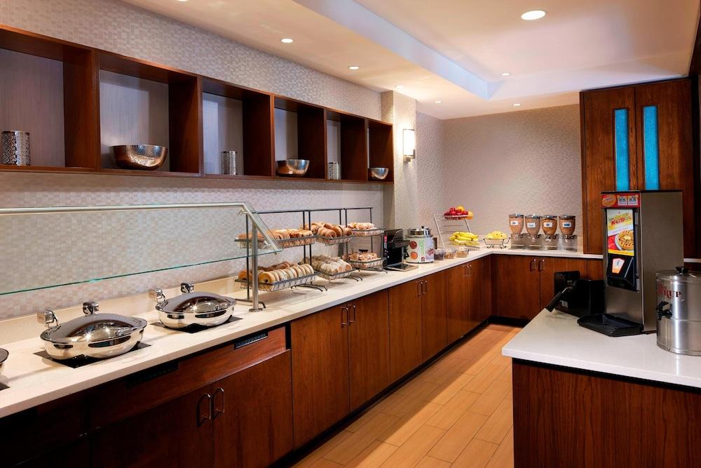 SpringHill Suites by Marriott Newark Liberty International photo 28