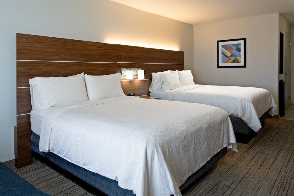Holiday Inn Express Hotel & Suites Fresno South by IHG photo 13