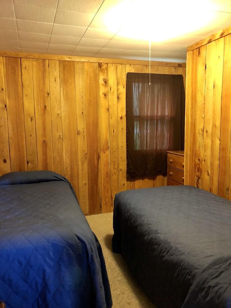 Sportsman's Lodge photo 6