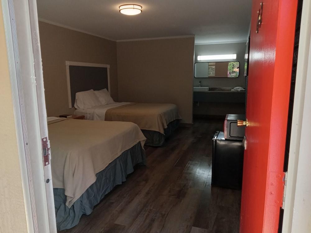 Shelaine Motel photo 6
