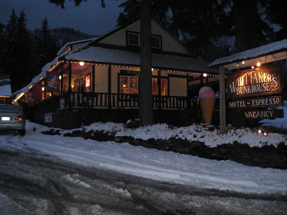 Whittaker's Motel & Historic Bunkhouse photo 31