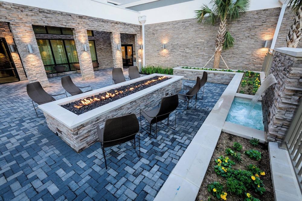 Courtyard by Marriott Lake Jackson photo 32