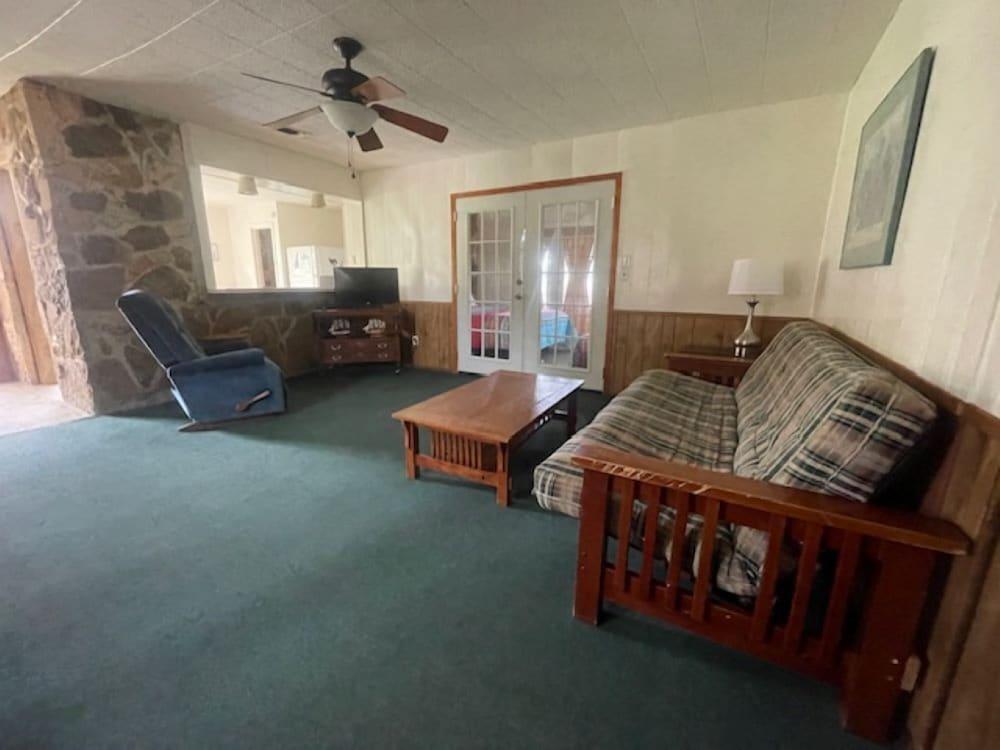 Thunderbird Resort & Event Center photo 28
