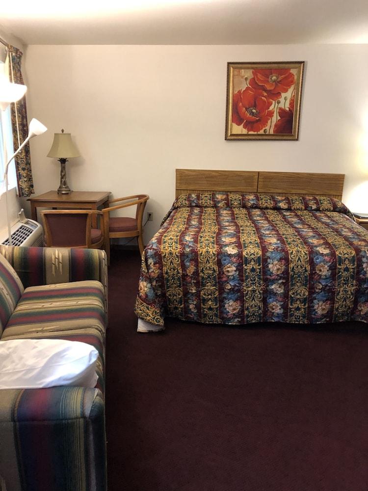 Lakeside Motel photo 6