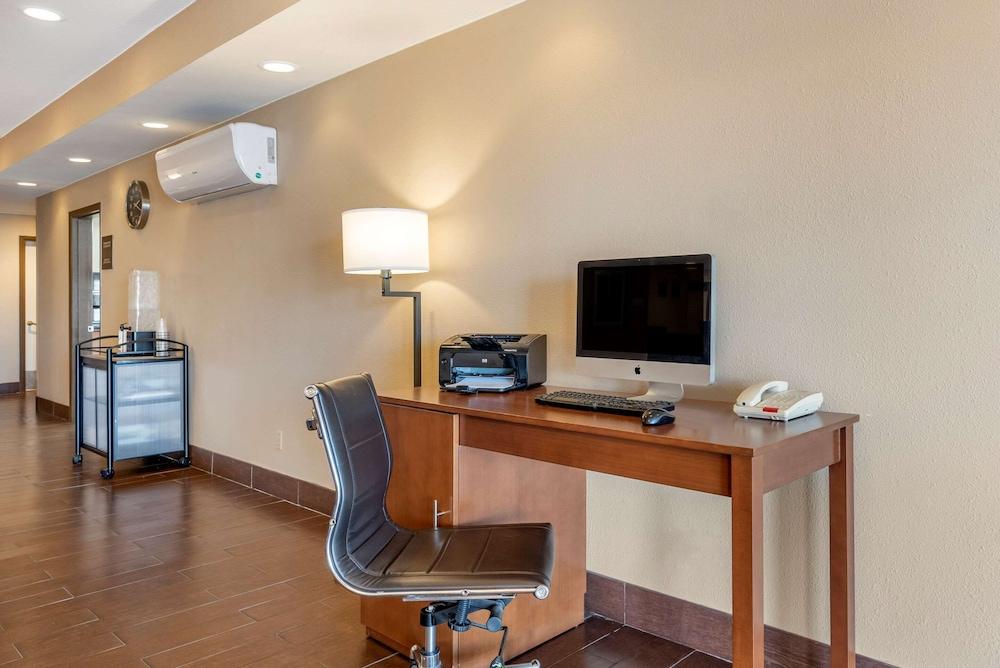 Comfort Inn & Suites Klamath Falls photo 81