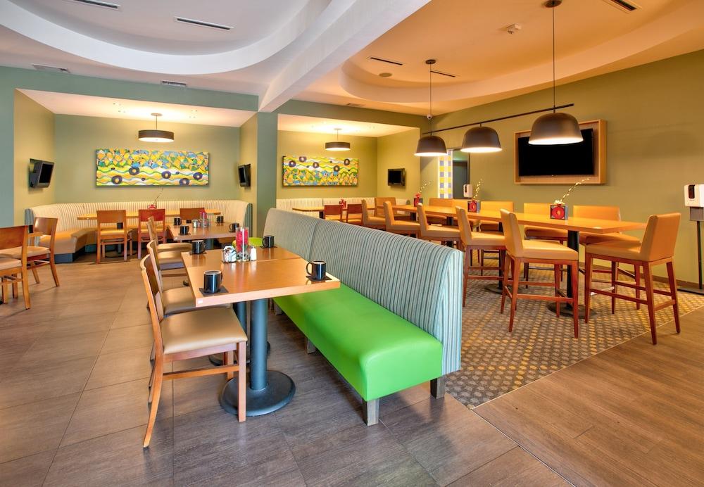 Holiday Inn DFW South by IHG photo 22