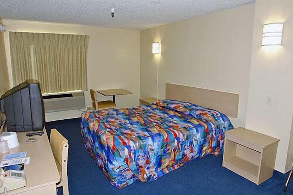 Motel 6 Chandler, AZ photo 16