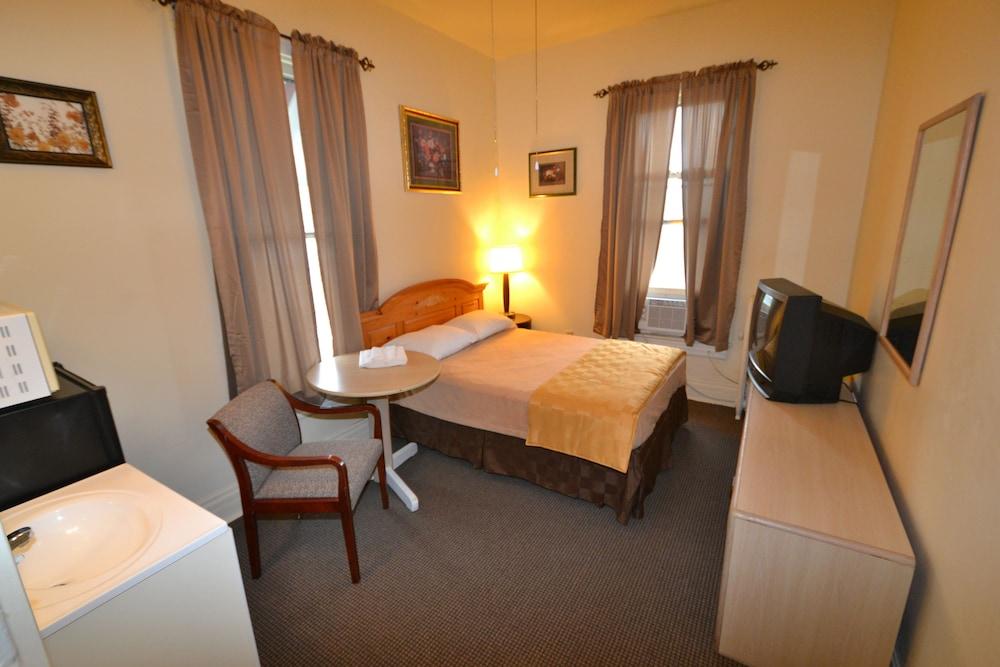Perfect Stay Inn & Suites photo 8