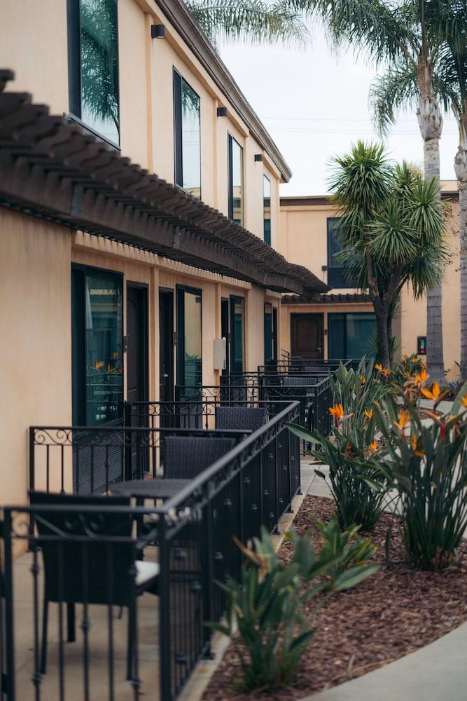 The Cove Hotel, Long Beach photo 9