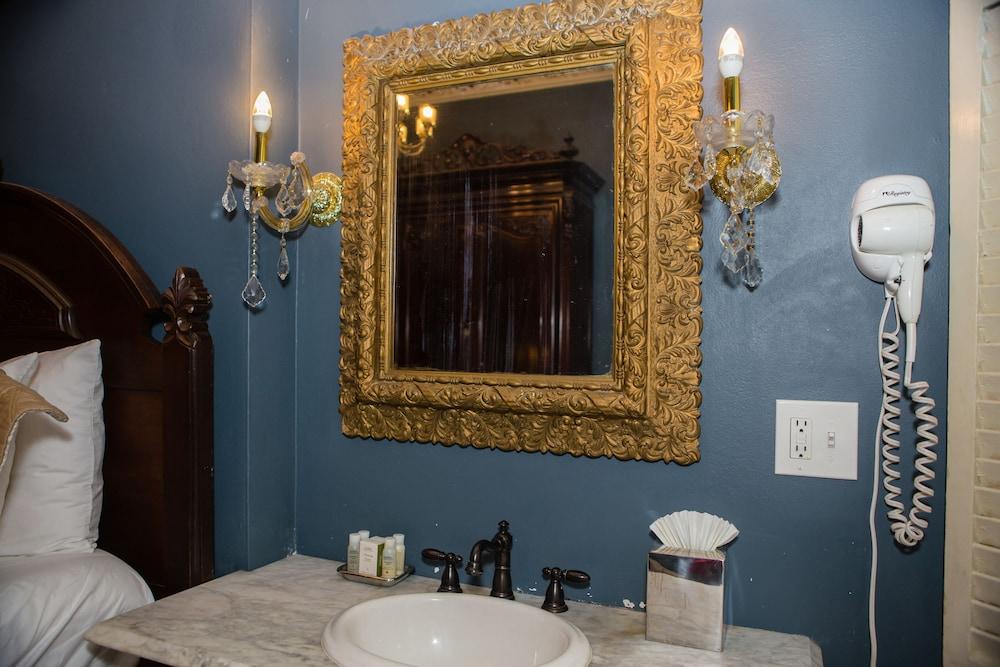 Lamothe House photo 12