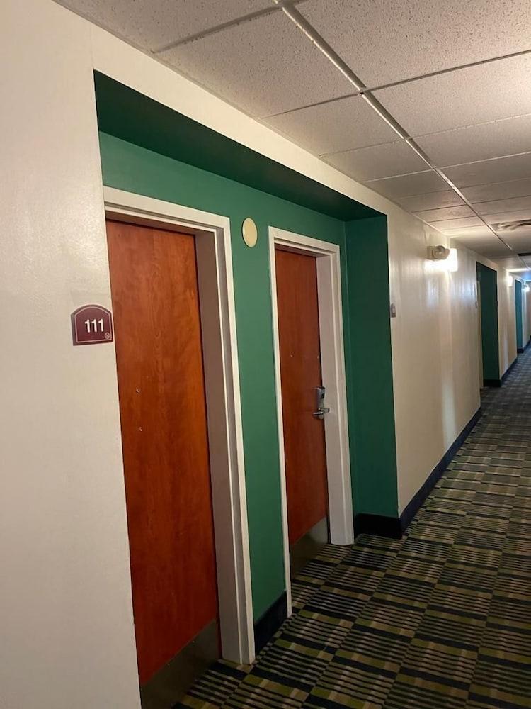 Quality Inn Dry Ridge photo 53